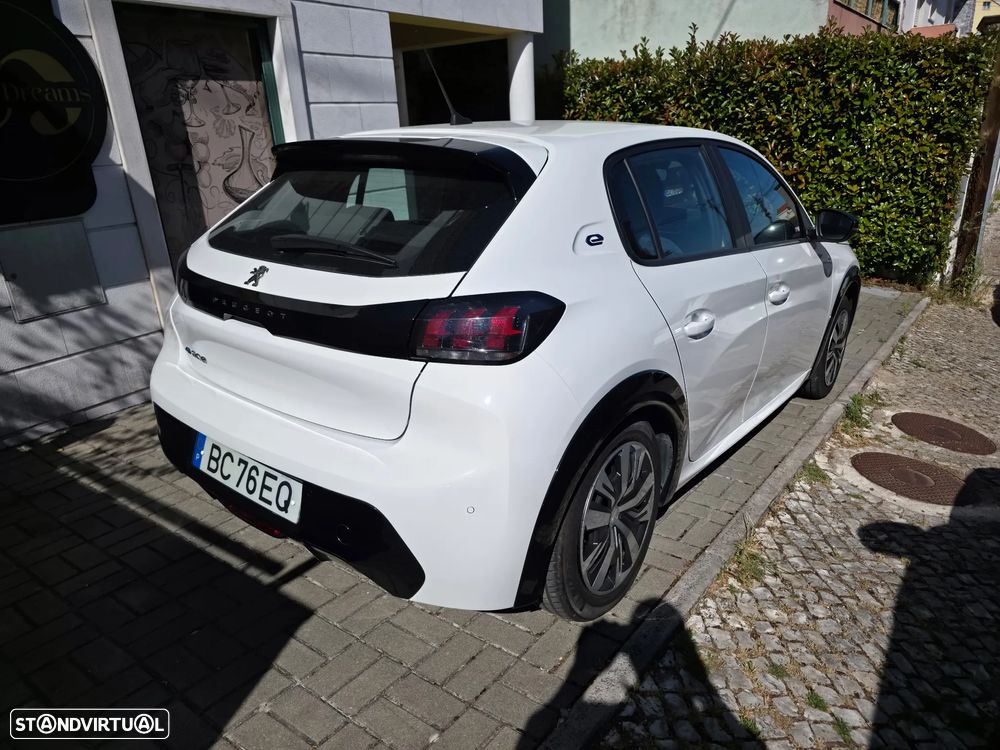 Peugeot 208 - 2