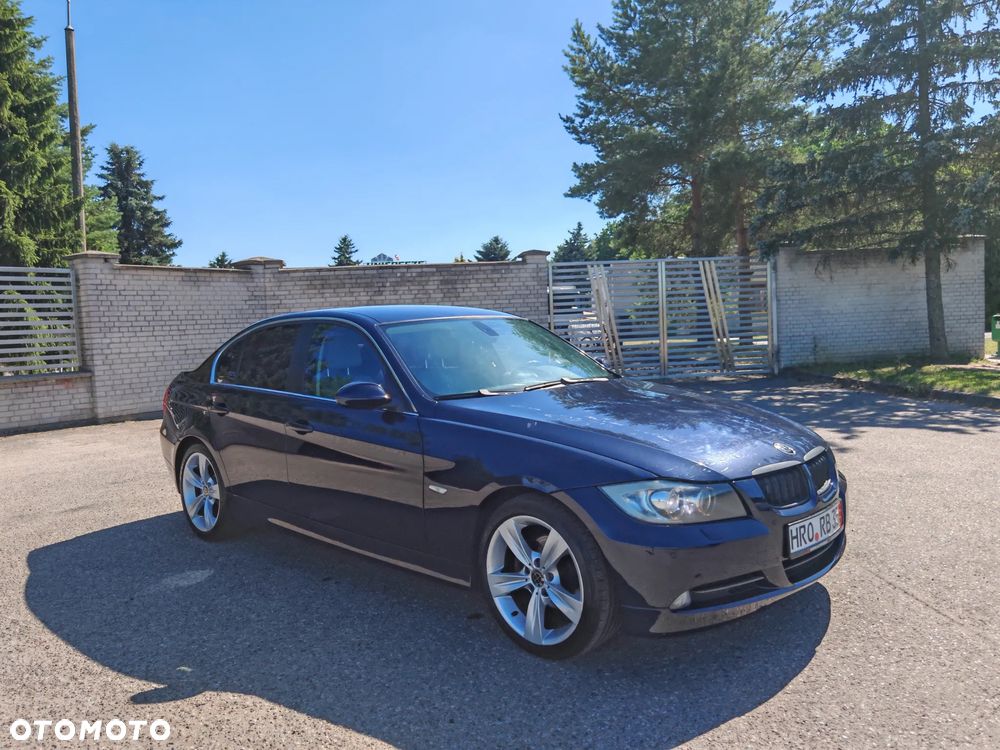 BMW Seria 3 325i - 11