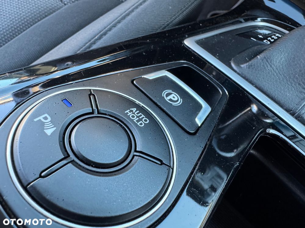 Hyundai i40 i40cw 1.7 CRDi Automatik Premium - 28