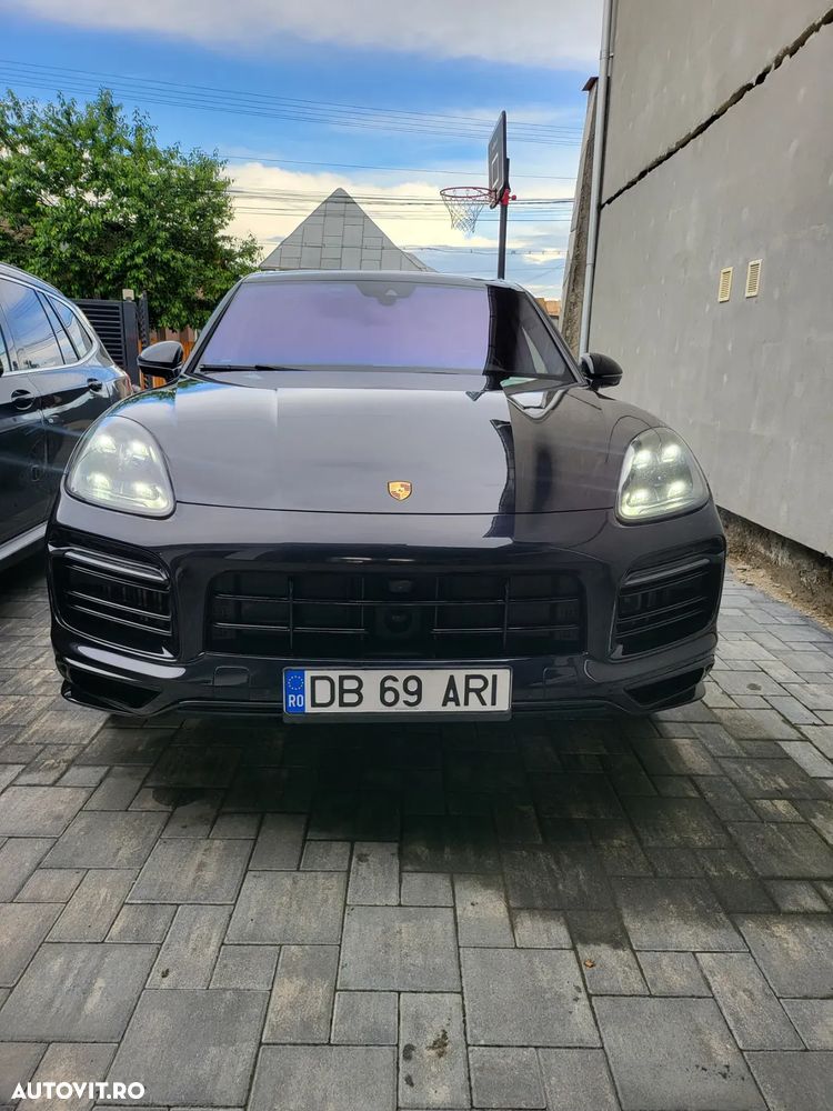 Porsche Cayenne - 8