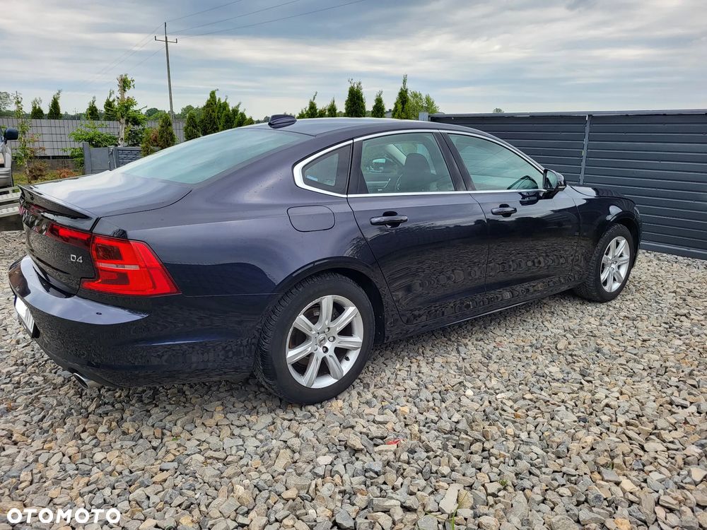 Volvo S90 - 19