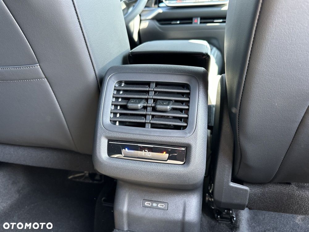 Volkswagen T-Roc - 26