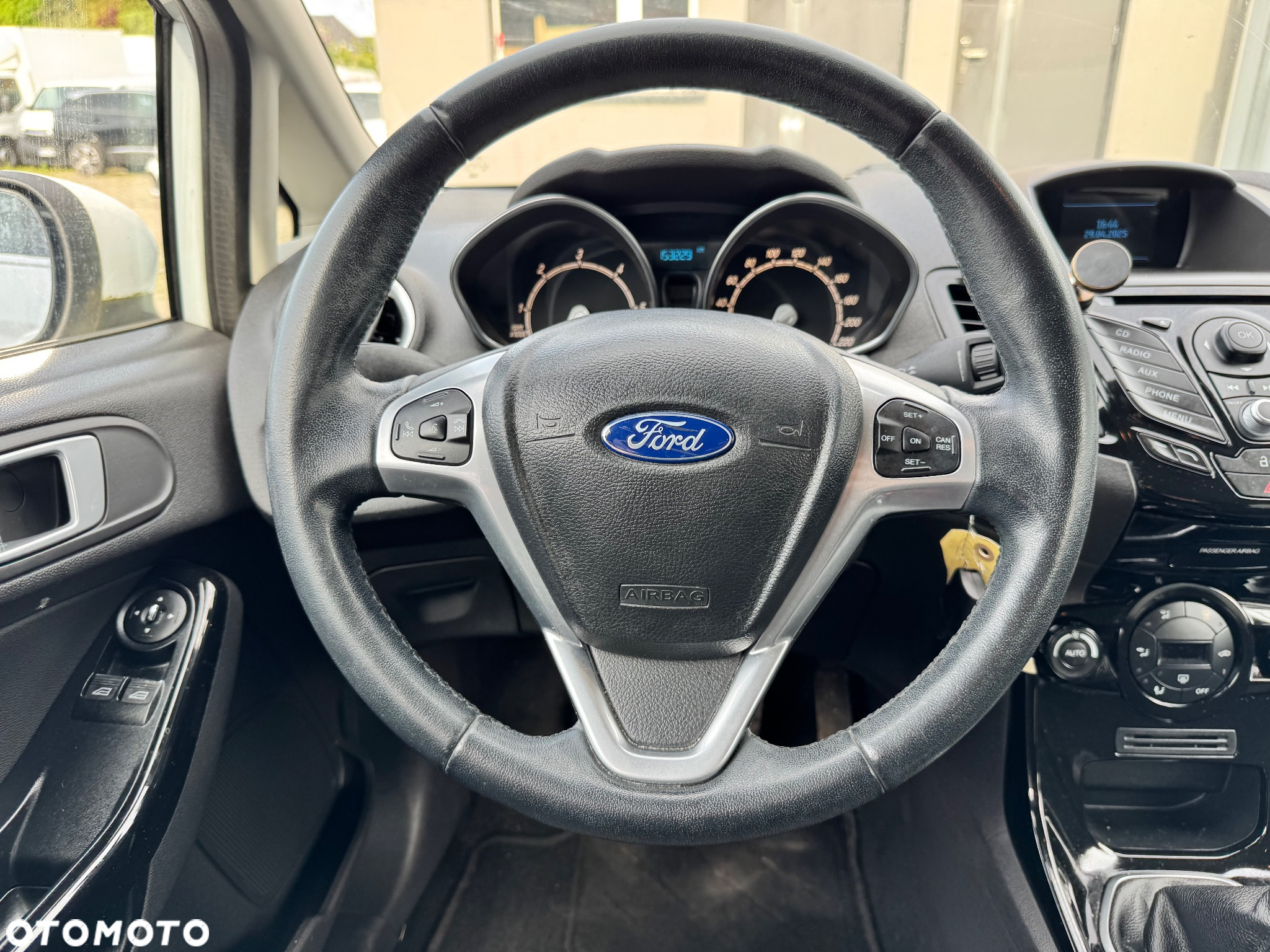 Ford Fiesta 1.6 TDCi DPF Platinium X - 15