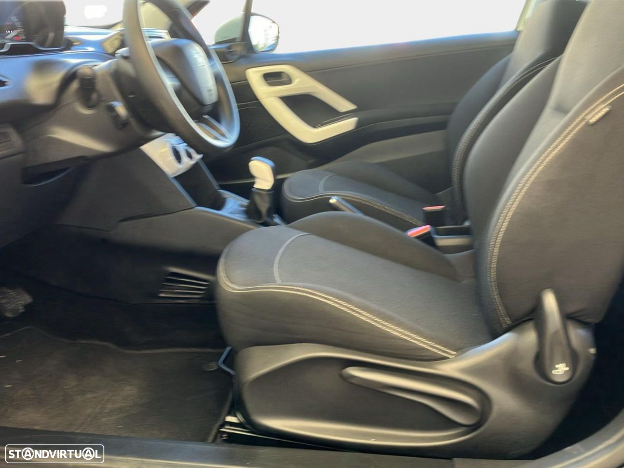 Peugeot 208 1.2 PureTech Active - 16