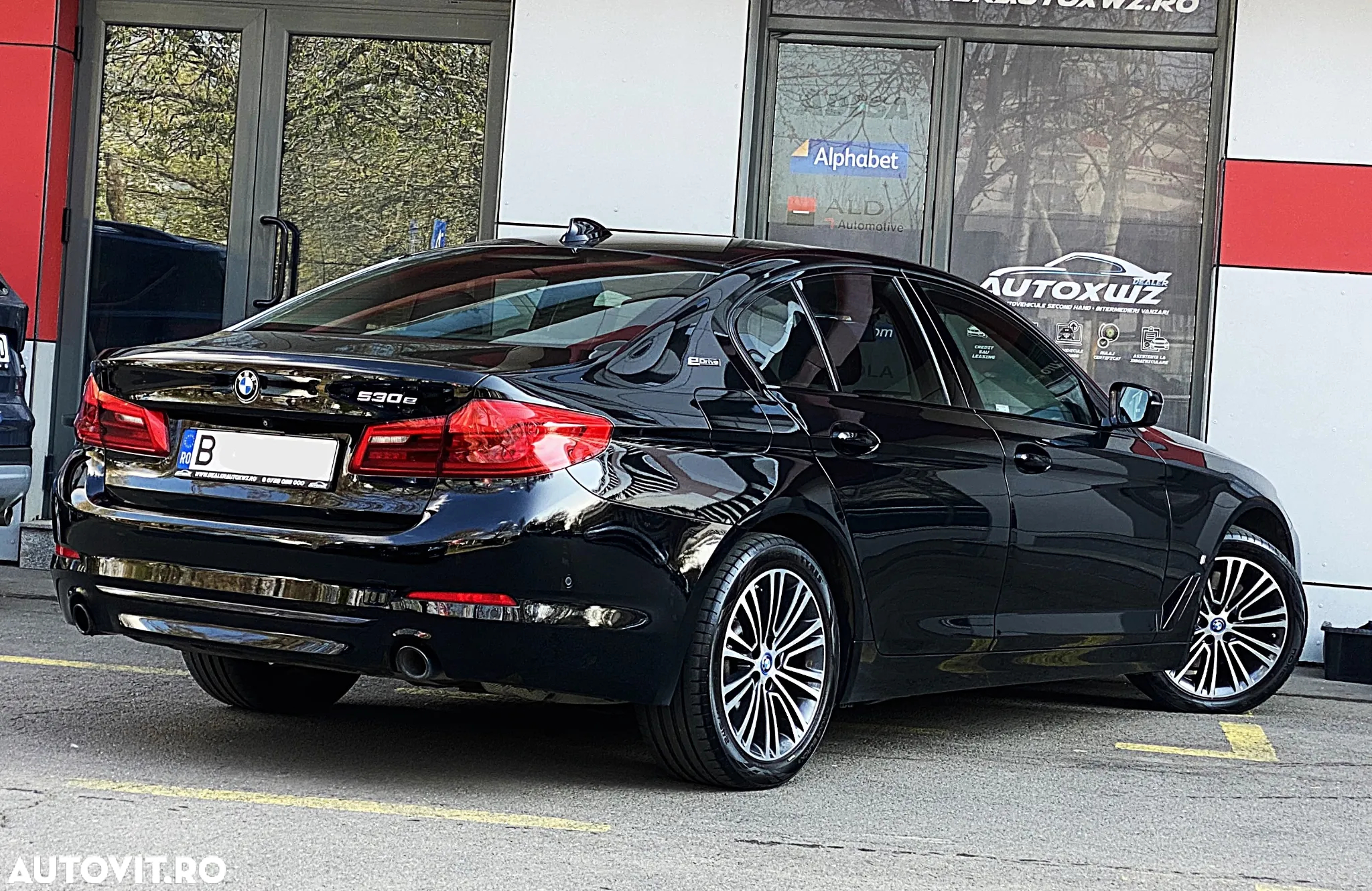 BMW Seria 5 530e iPerformance Aut. Sport Line - 2
