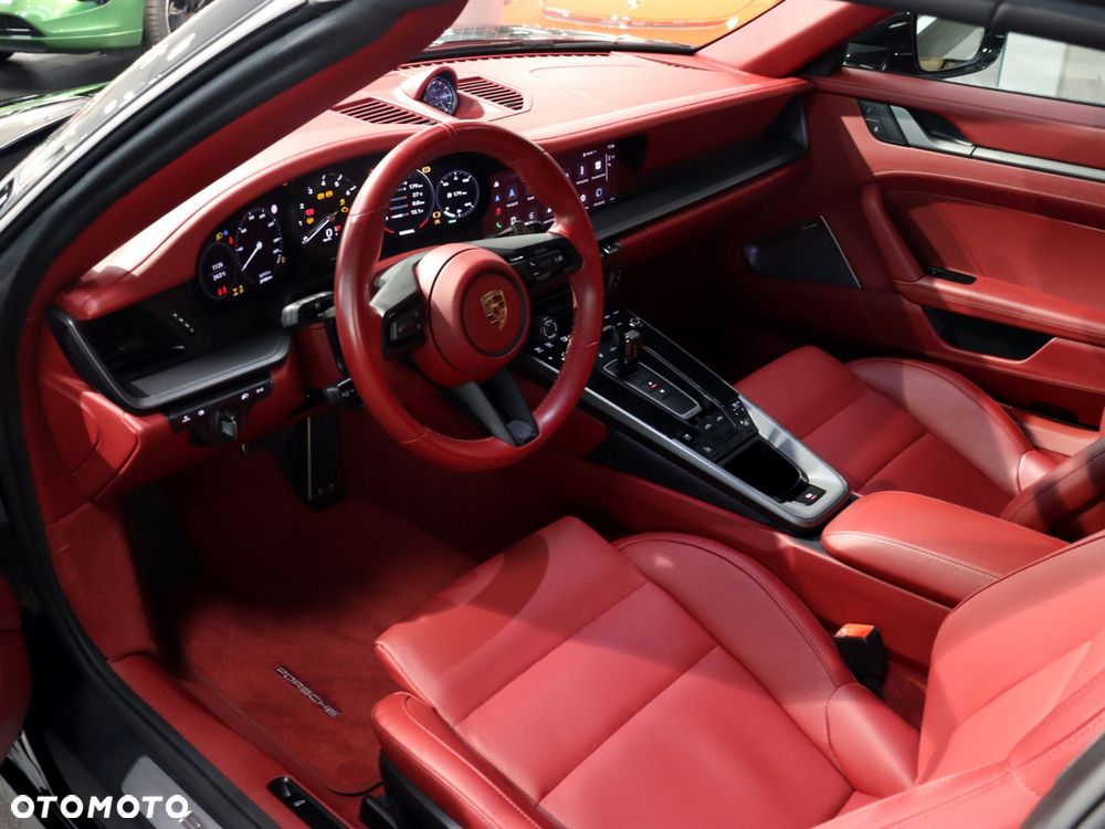 Porsche 911 Targa 4S - 20
