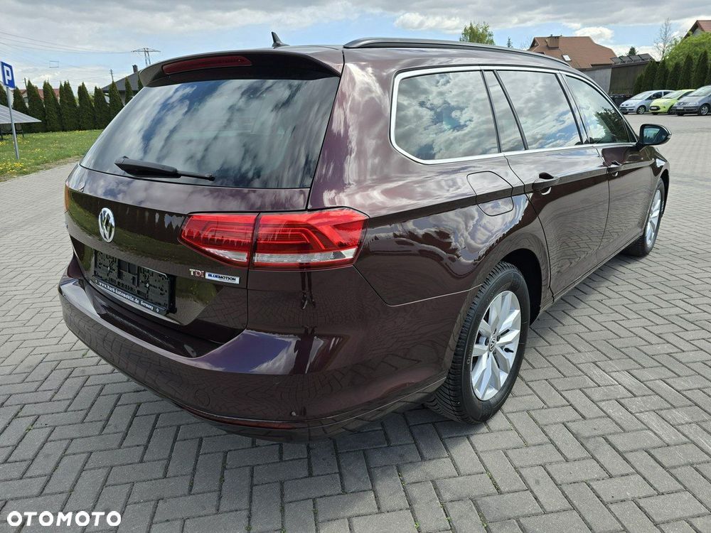 Volkswagen Passat - 10