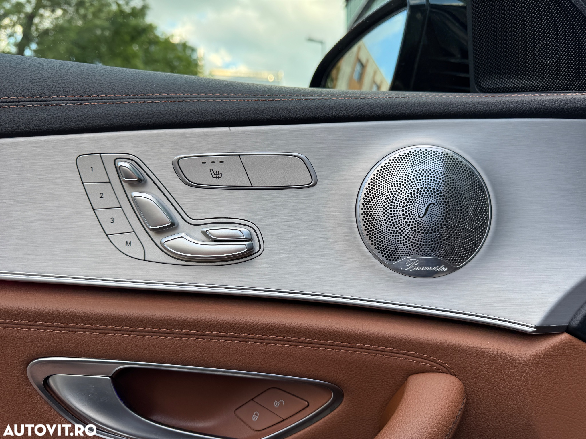Mercedes-Benz E 300 de T 9G-TRONIC AMG Line - 32