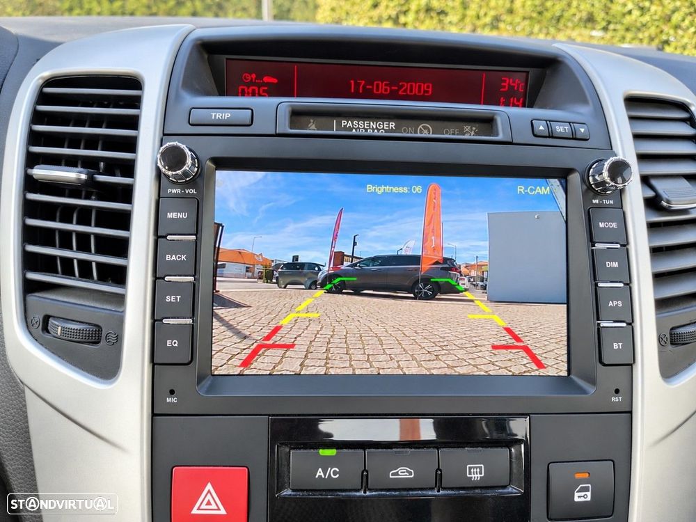 Kia Venga - 10