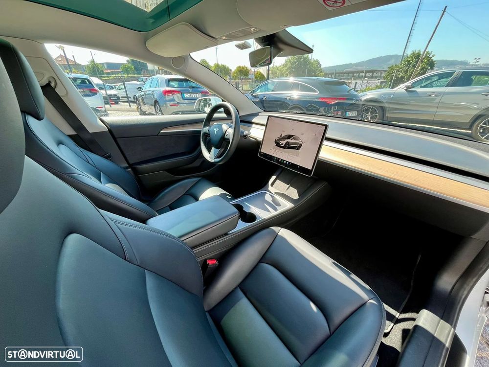 Tesla Model 3 Long-Range RWD - 14