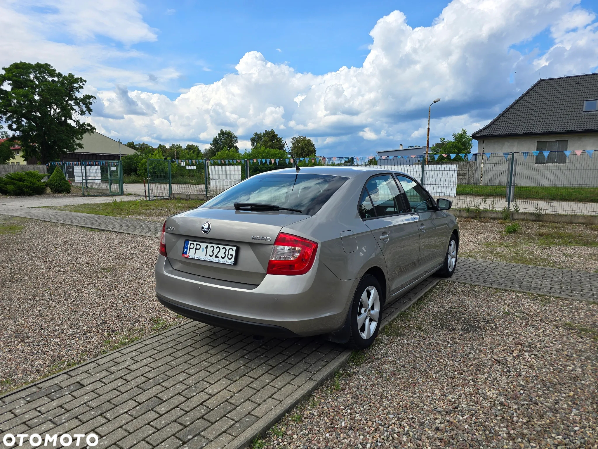 Skoda RAPID 1.2 TSI Ambition Max - 6