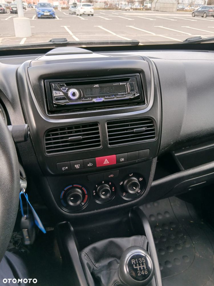 Opel Combo - 13
