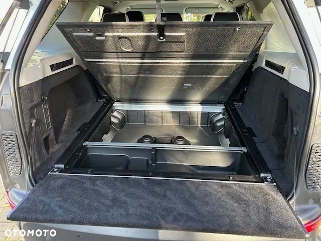 Land Rover Discovery - 33