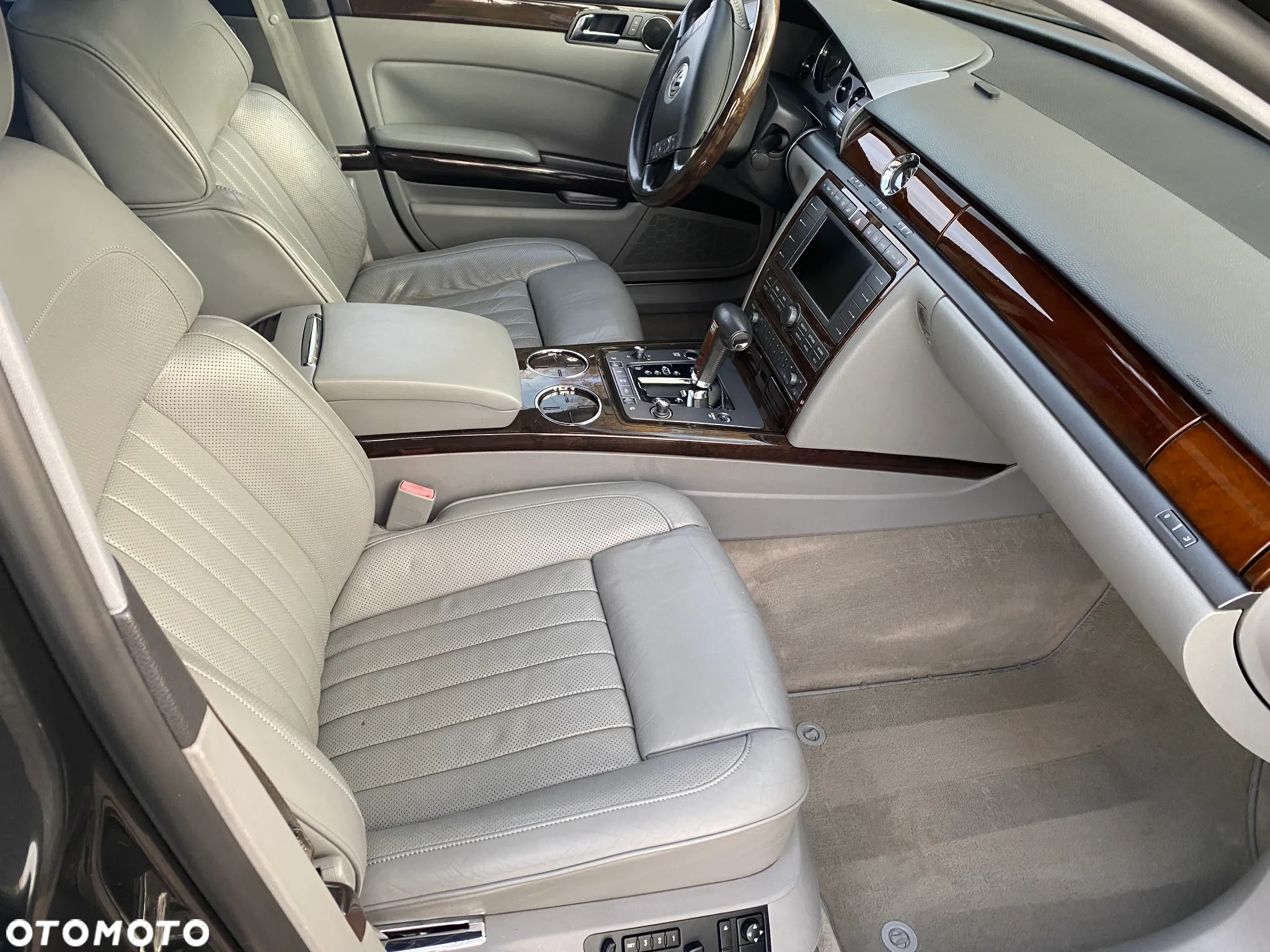 Volkswagen Phaeton 5.0 V10 TDI 4MOTION Automatik (5 Sitzer) - 14