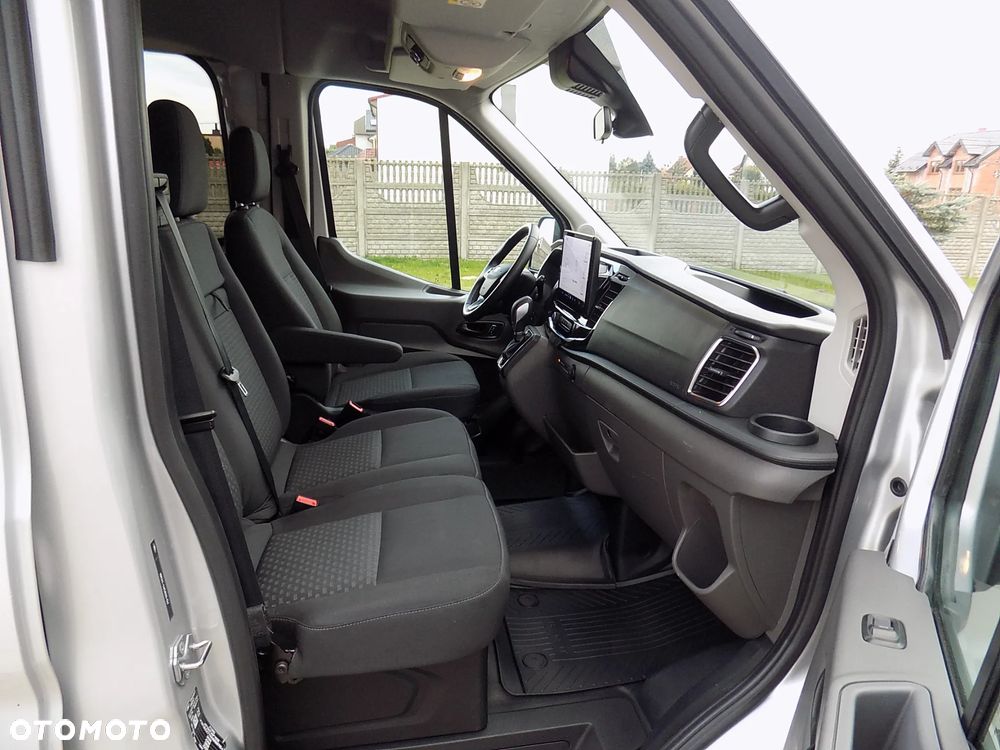 Ford Transit Kombi L3H2 Limited - 25