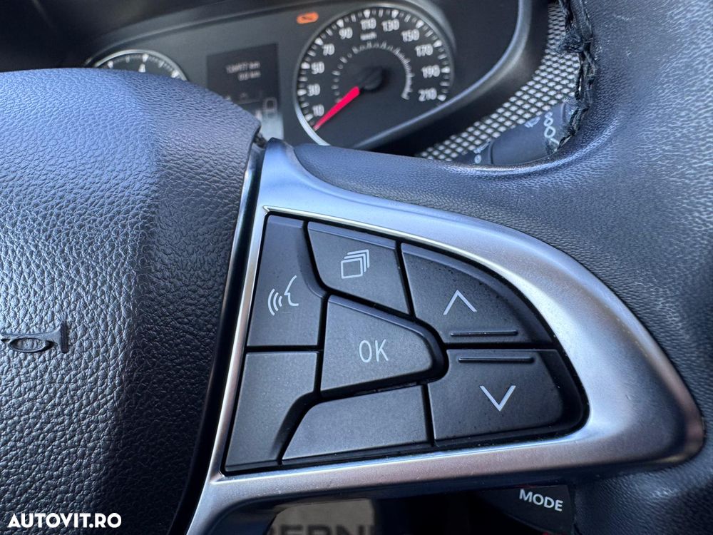 Dacia Logan TCe 90 Essential - 23