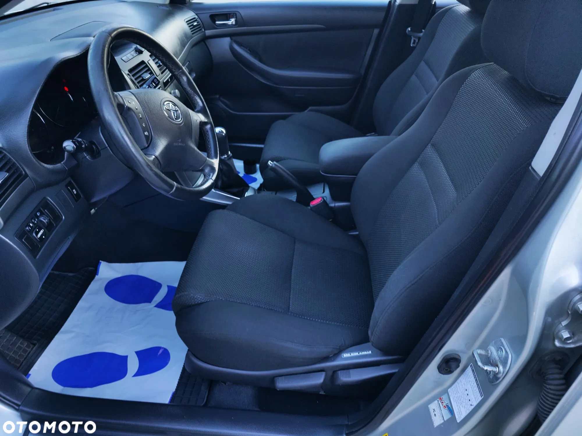Toyota Avensis - 5