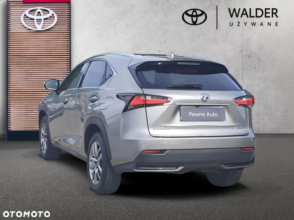 Lexus NX 300h Comfort AWD - 3