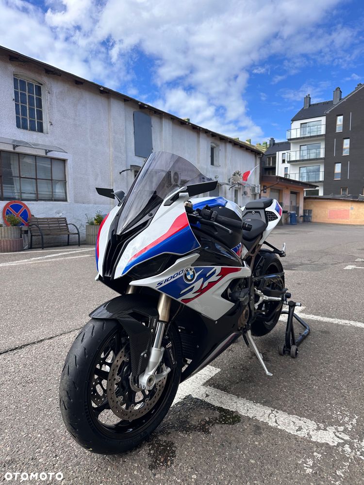 BMW S - 3