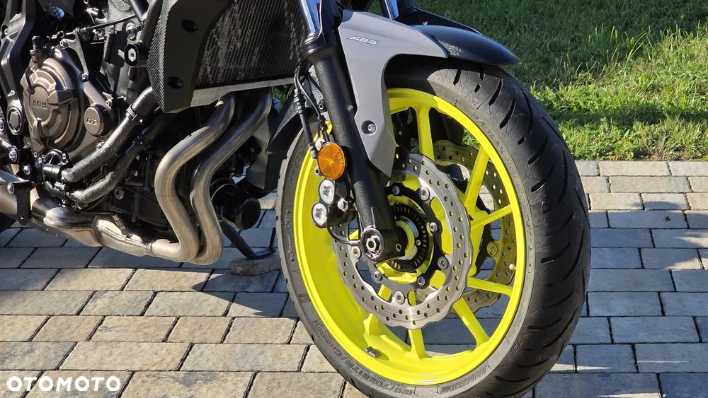 Yamaha MT - 21