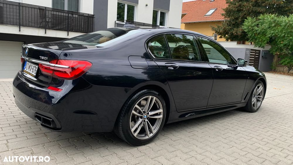 BMW Seria 7 750i xDrive - 5