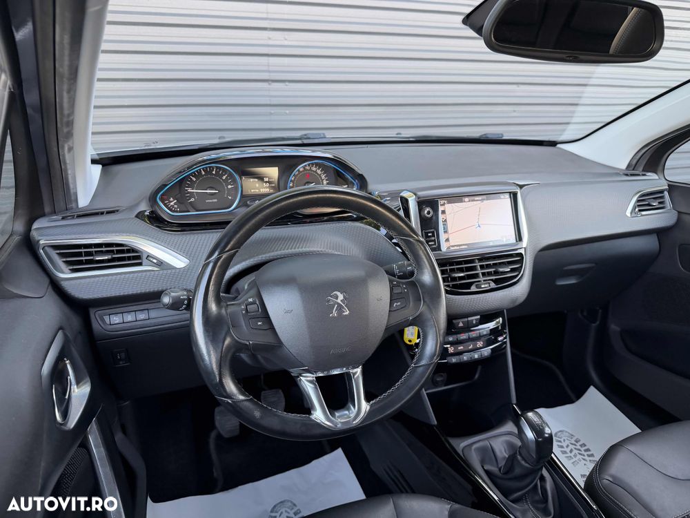 Peugeot 2008 PureTech 110 Stop&Start Allure - 10