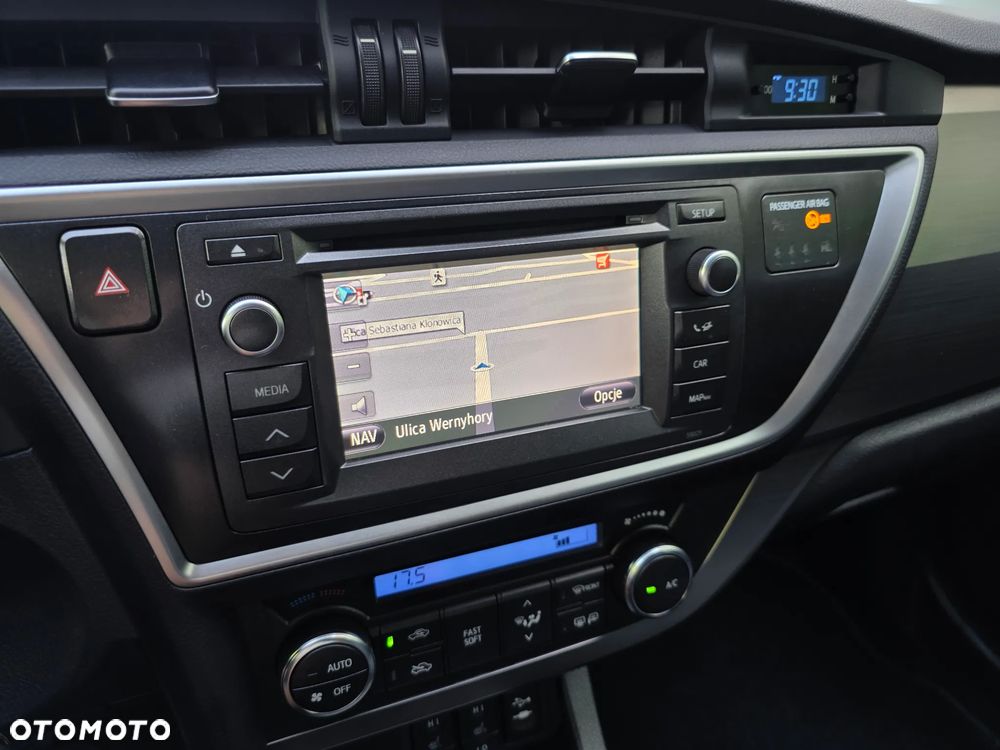 Toyota Auris - 34