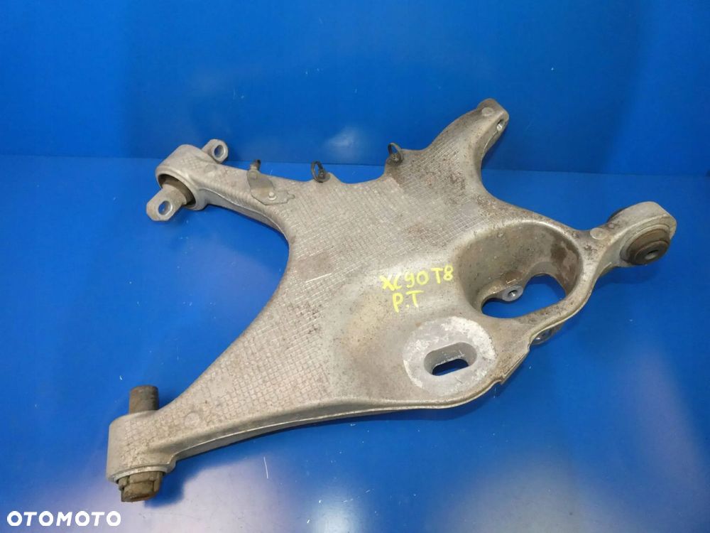 VOLVO XC90 II WAHACZ PRAWY TYŁ TYLNY - 1