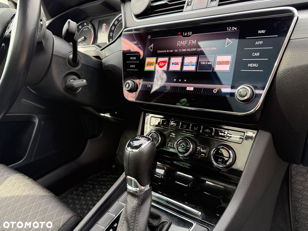 Skoda Superb 1.8 TSI DSG Style - 32