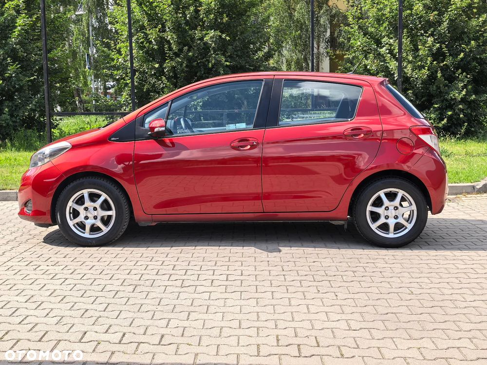 Toyota Yaris 1.0 Premium - 4