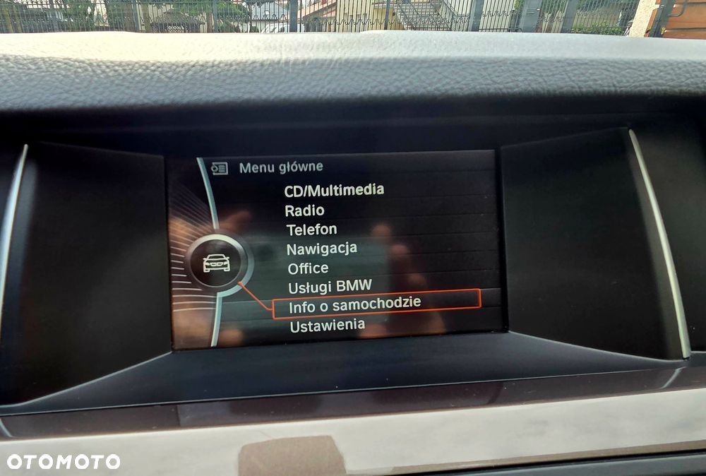 BMW Seria 5 528i xDrive Modern Line - 28