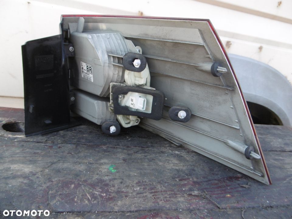 Lampa tył Vectra C kombi - 4