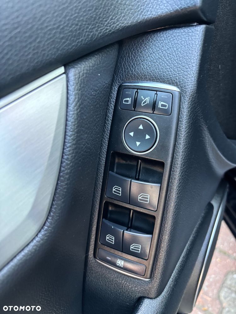 Mercedes-Benz Klasa C 220 (BlueTEC) d T 7G-TRONIC Avantgarde - 12