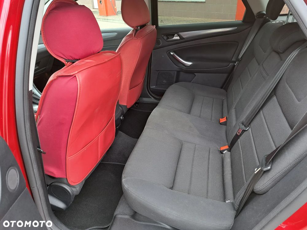 Ford Mondeo - 30