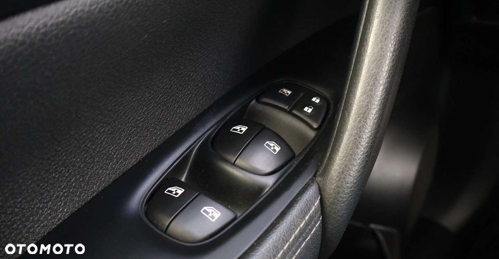 Nissan Qashqai - 35
