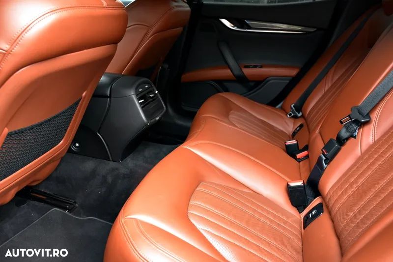 Maserati Ghibli - 14