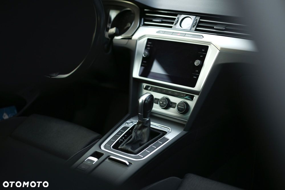 Volkswagen Passat 2.0 TDI BMT Comfortline DSG7 - 21