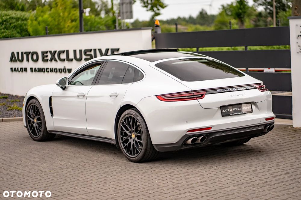 Porsche Panamera 4S - 18