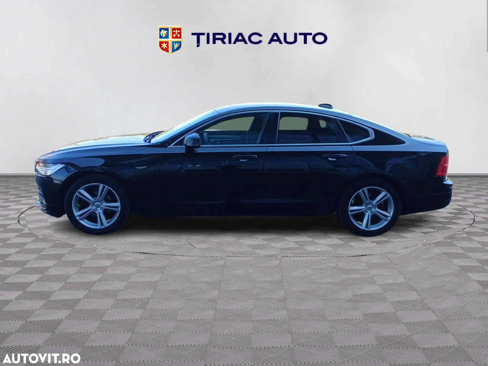 Volvo S90 - 2