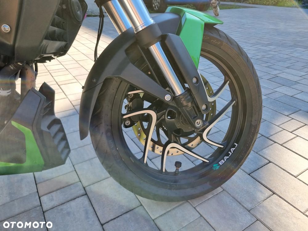 Bajaj Dominar 400 - 11