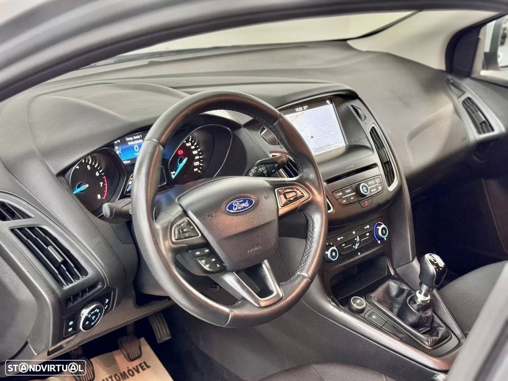 Ford Focus 1.0 EcoBoost S&S ACTIVE X - 20