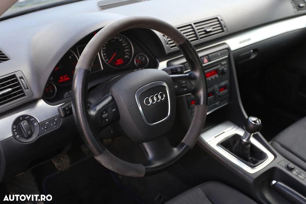 Audi A4 Limuzina 2.0 T FSI quattro - 10
