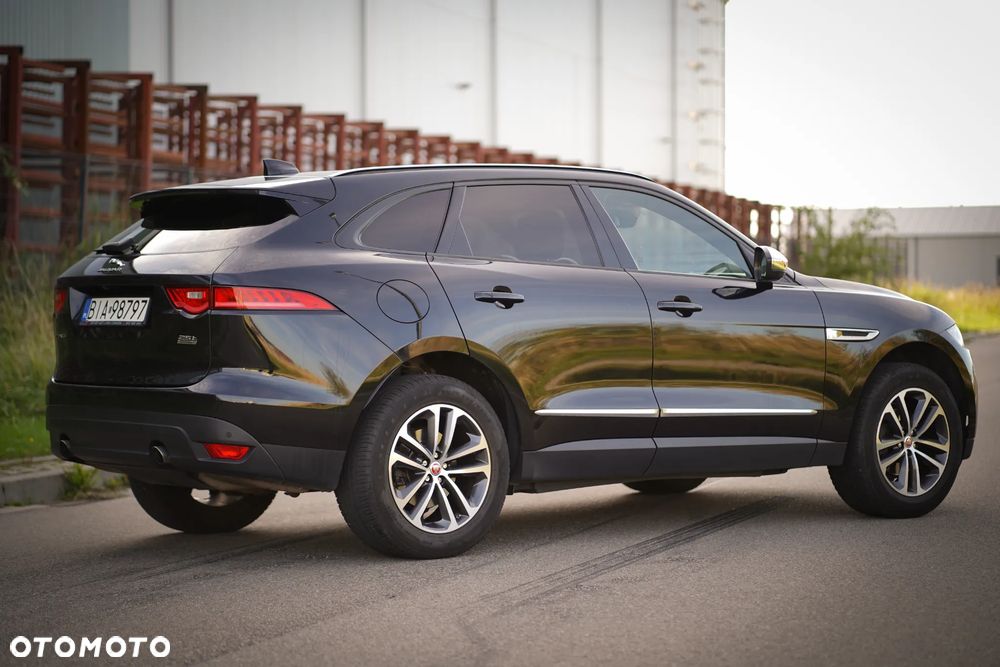 Jaguar F-Pace - 9