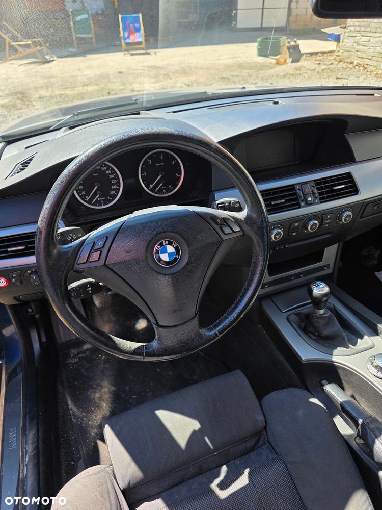 BMW Seria 5 - 16
