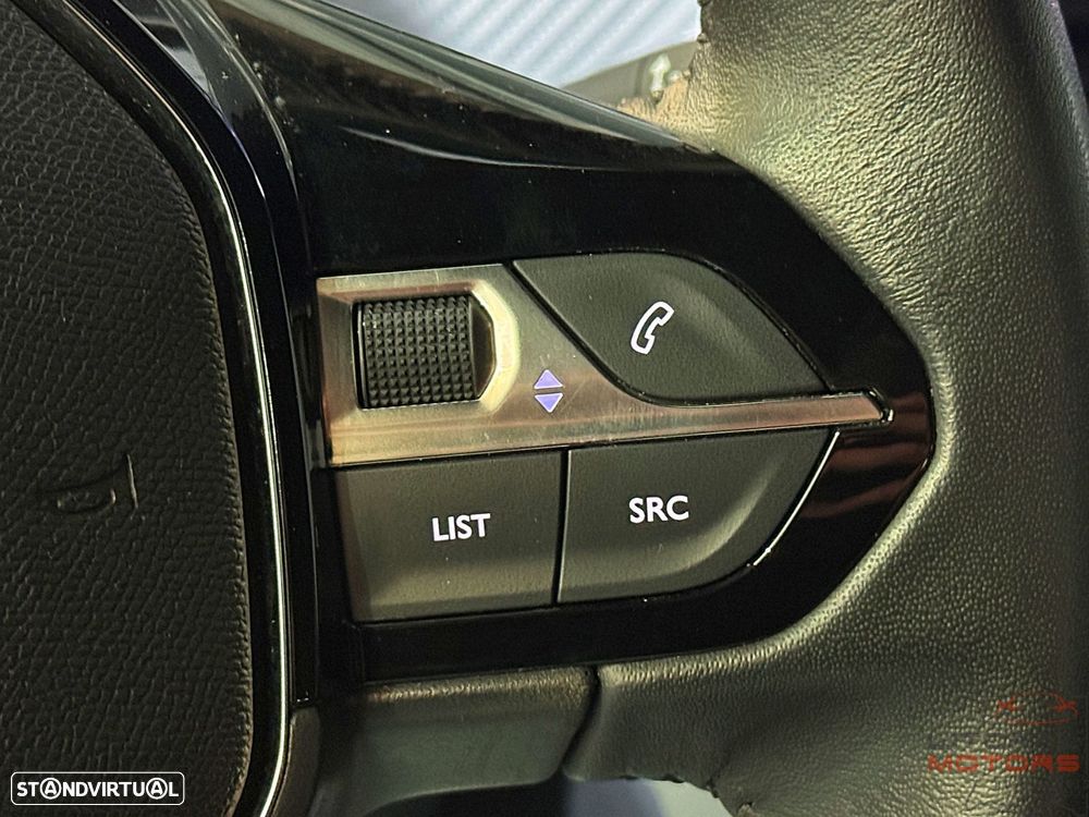 Peugeot 2008 1.2 PureTech Allure Pack - 24