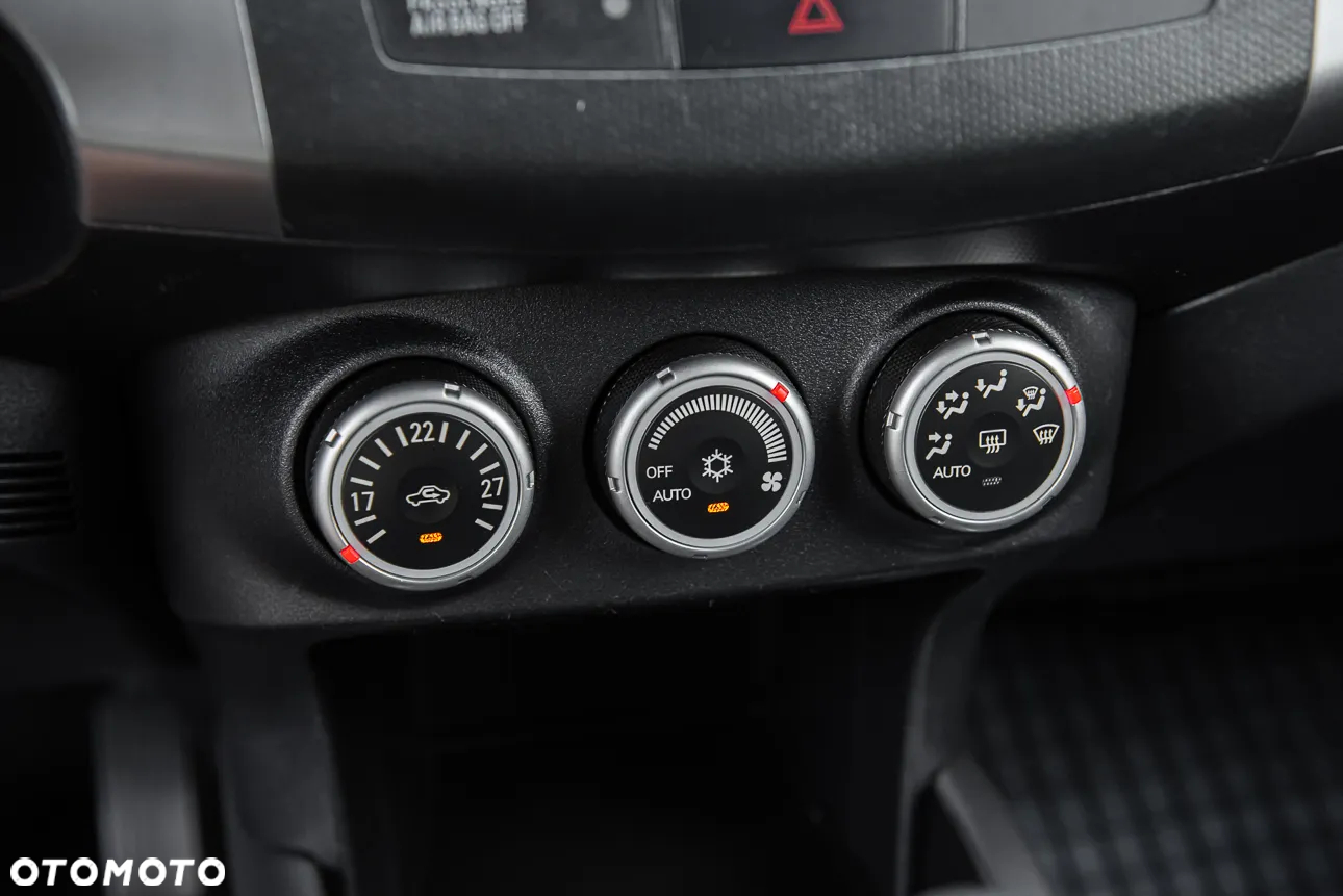 Peugeot 4007 2.2HDi Premium - 22