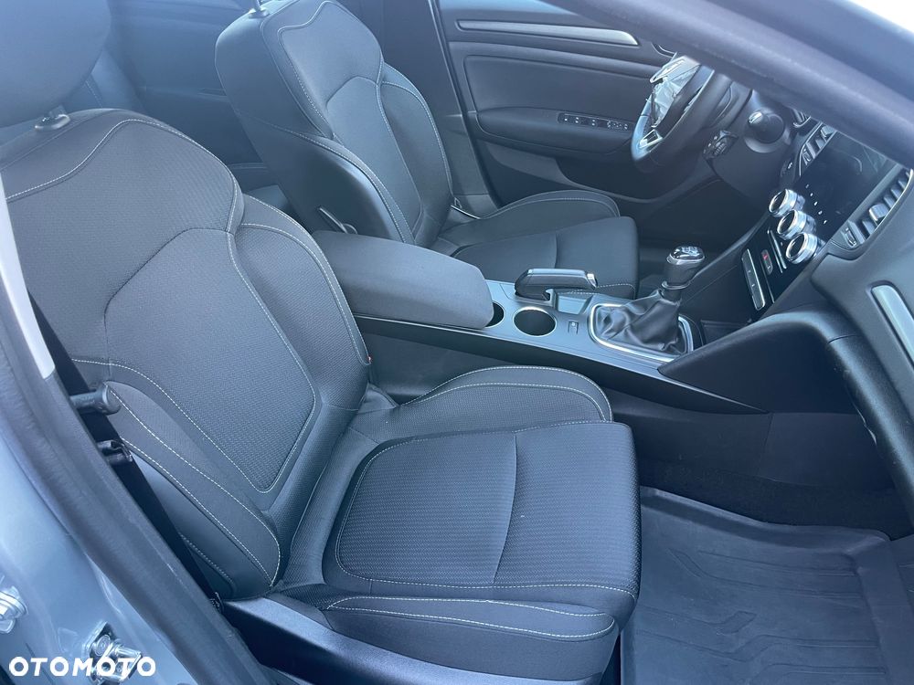 Renault Megane BLUE dCi 115 BOSE EDITION - 6