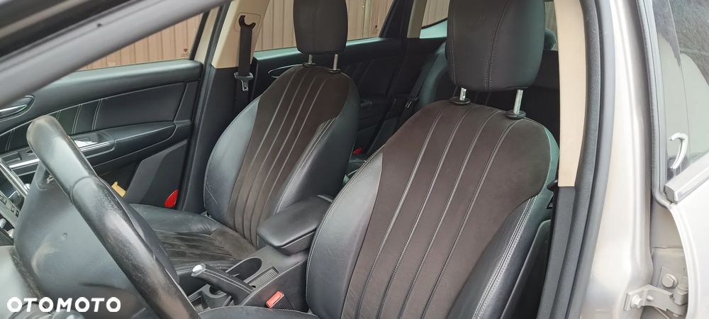 Lancia Delta 1.6 MJ Platino - 12