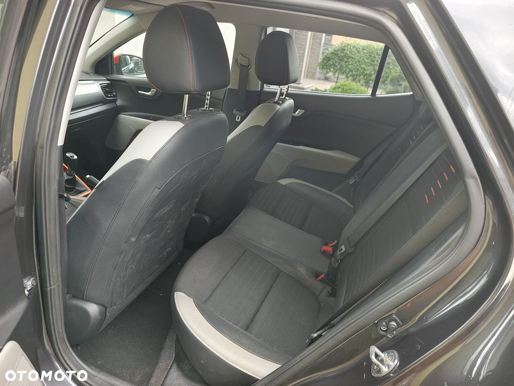 Kia Stonic 1.0 T-GDI 120 Edition 7 - 28