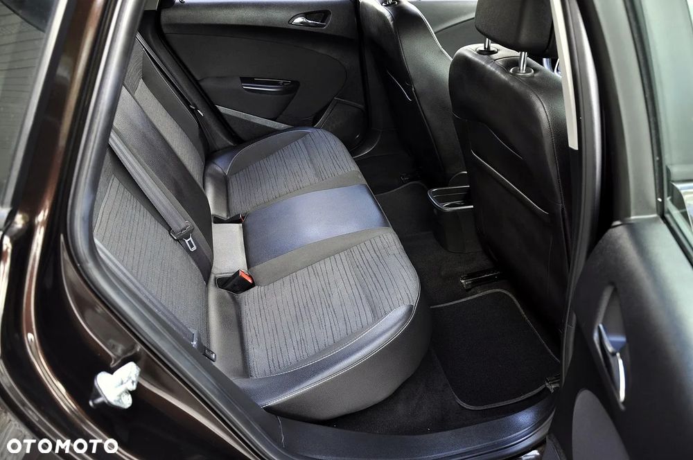 Opel Astra - 12
